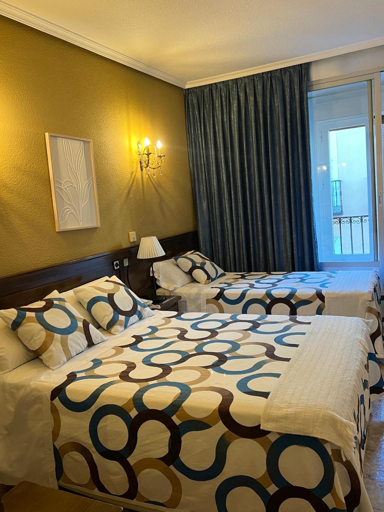 Maison d'hôtes Sonsoles Madrid-centro 2*