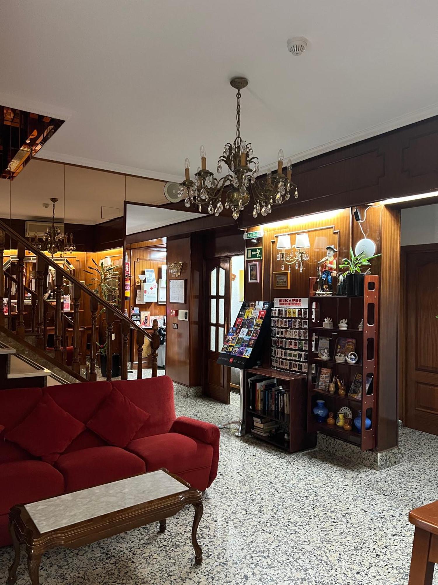 Maison d'hôtes Sonsoles Madrid-centro 2*